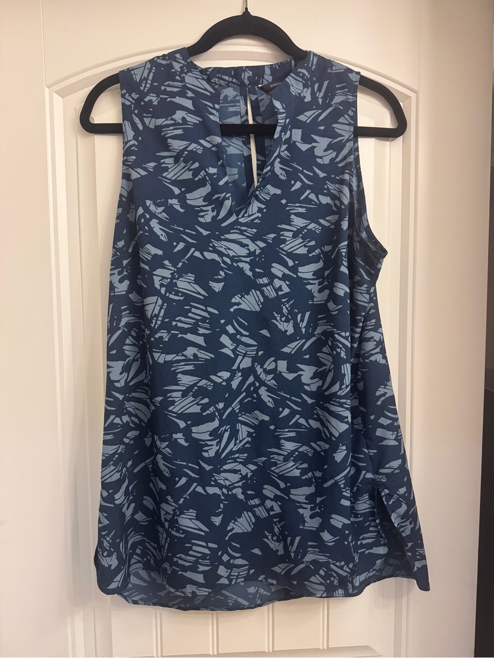 Banana Republic Navy and Light Blue Printed Sleeveless Camisole Tunic, M, EUC